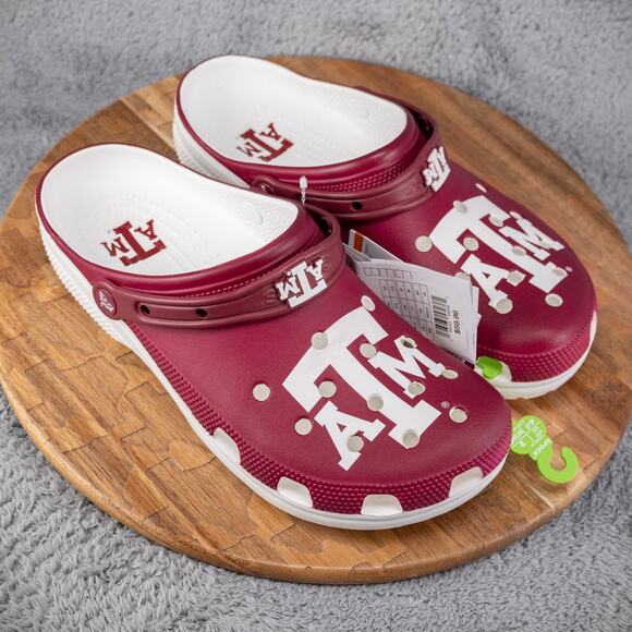 Crocs Texas A&M Aggies NCAA Classic Clogs Slip On Maroon White Logo Size 13 Mens - Picture 1 of 5